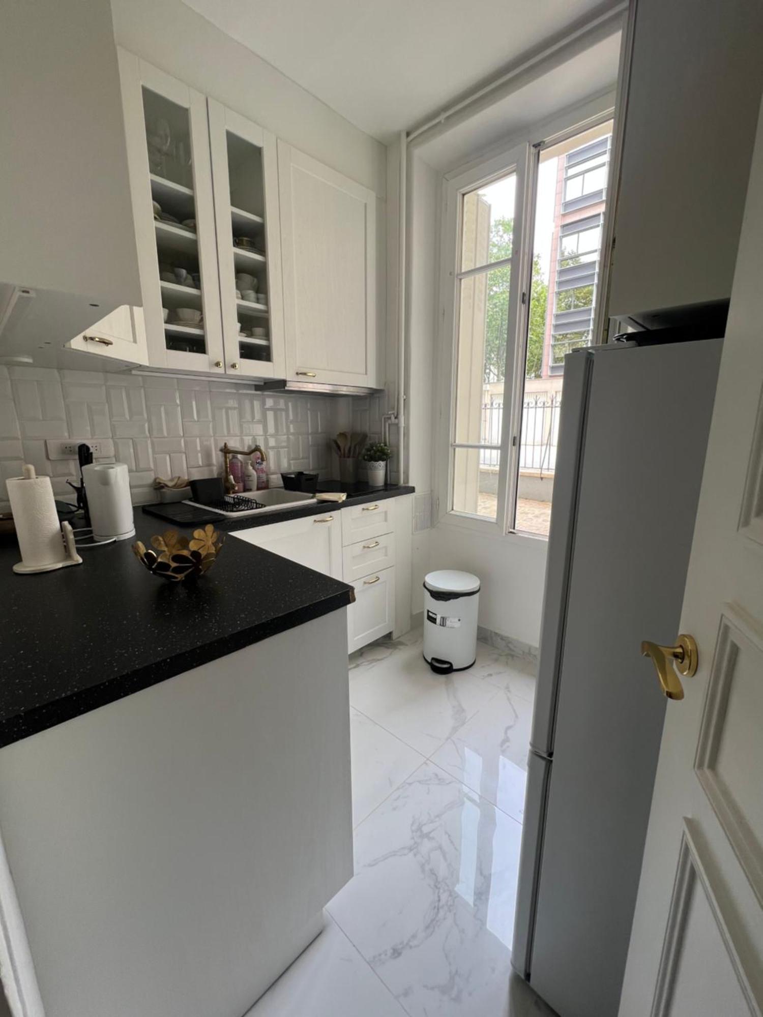 Porte De Versailles Apartment *